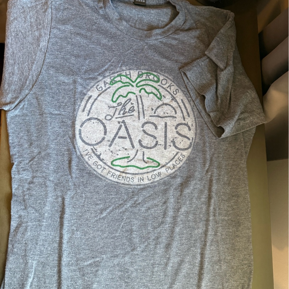 Garth Brooks Oasis Tshirt